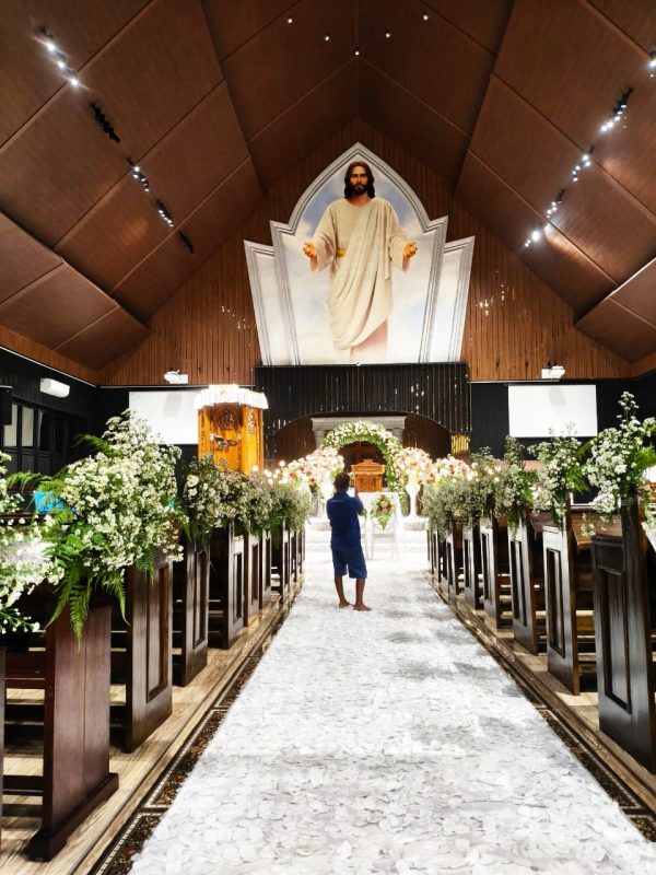Dekor Wedding Gereja 02